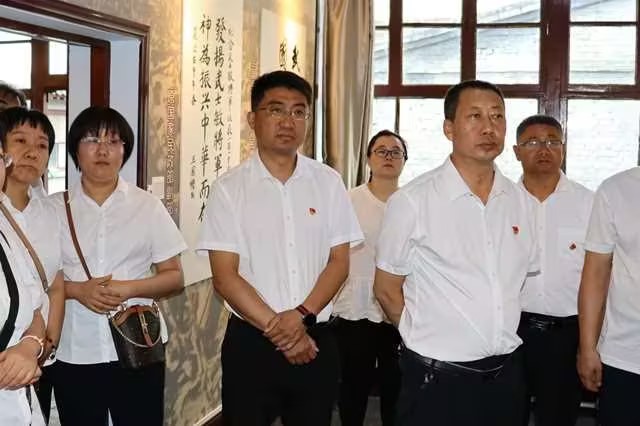 1689224460818341.jpg 5c081a2e19e7f17f1fb89178f5a0c2c8.jpg