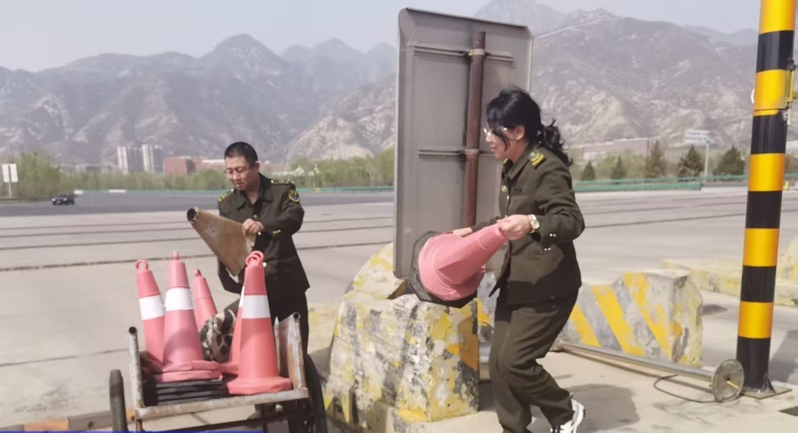 1744596003479045.jpg 2.jpg